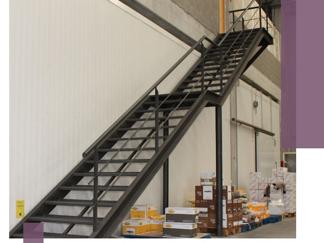 Лестницы для производства в Инте — изготовление и монтаж
