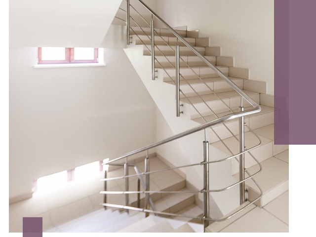 Установка и замена перил в подъезде в Инте